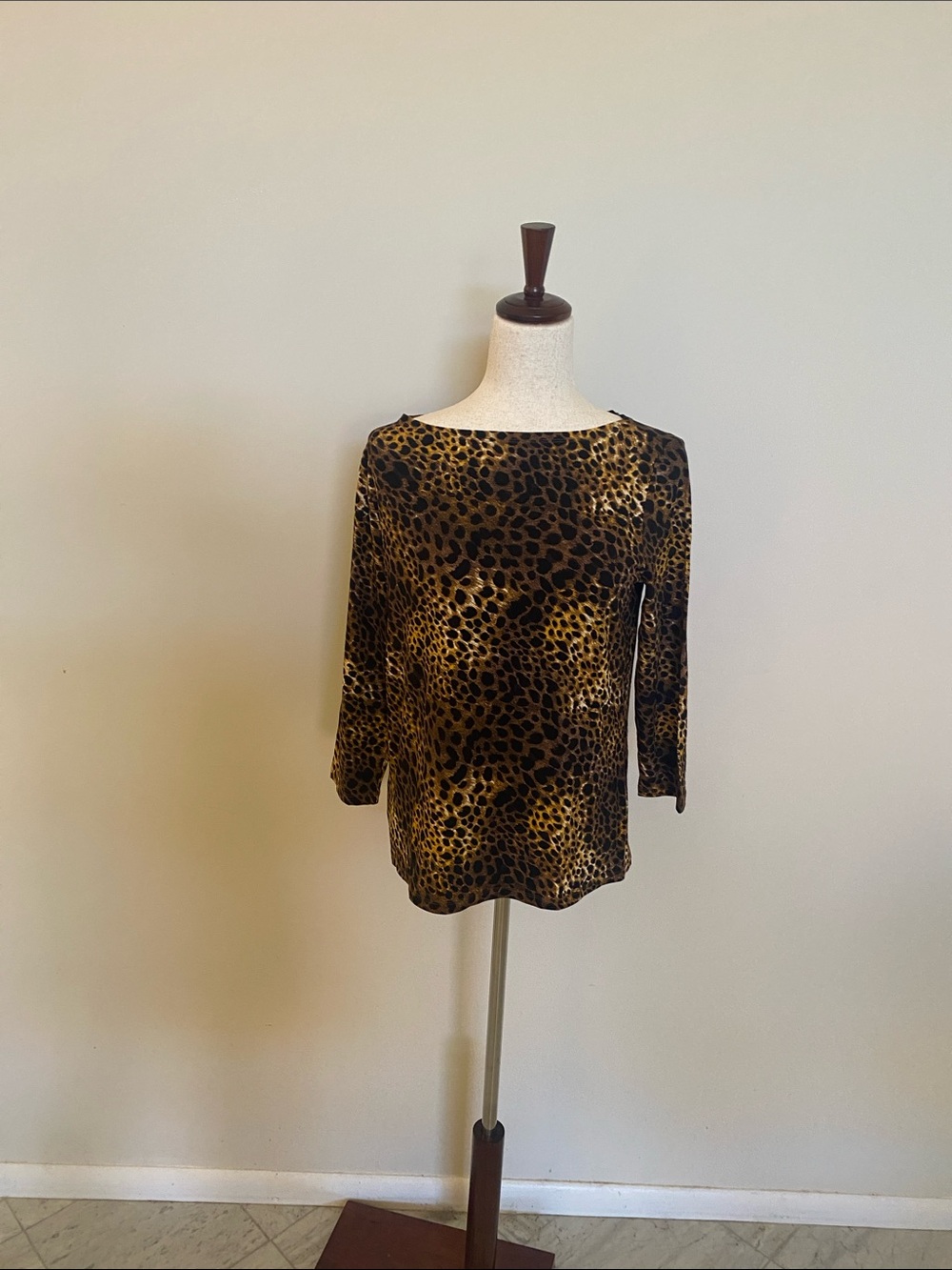 NWT Ann Taylor Factory 3/4 Sleeve Tee
